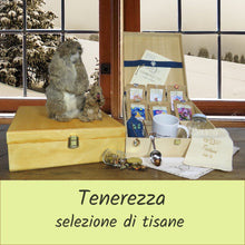 Carica l'immagine nel visualizzatore di Gallery, cofanetto in legno - tenerezza