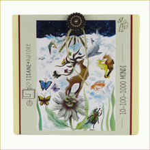 Carica l'immagine nel visualizzatore di Gallery, scatola illustrata con tisana bio - 10..100..1000 mondi