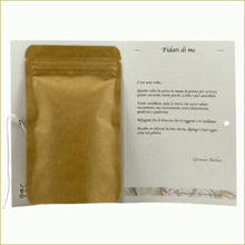 Carica l'immagine nel visualizzatore di Gallery, Tisane d'Autore® Libricino con tisana BIO - FIDATI DI ME