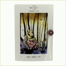 Carica l'immagine nel visualizzatore di Gallery, Tisane d'Autore® Libricino con tisana BIO - MIELE, AMORE E API